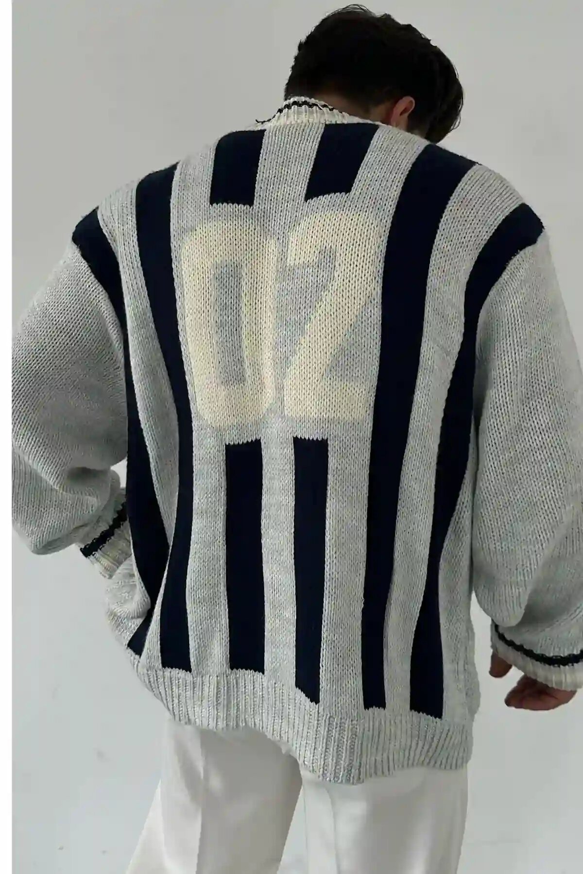 02 Back Detail Sweater Cobalt Gray