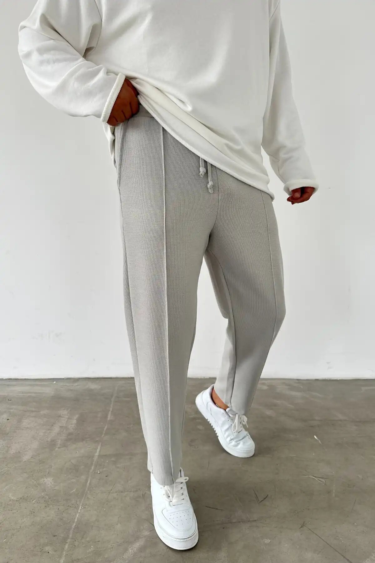 High-Waisted Boyfriend Pants Gray