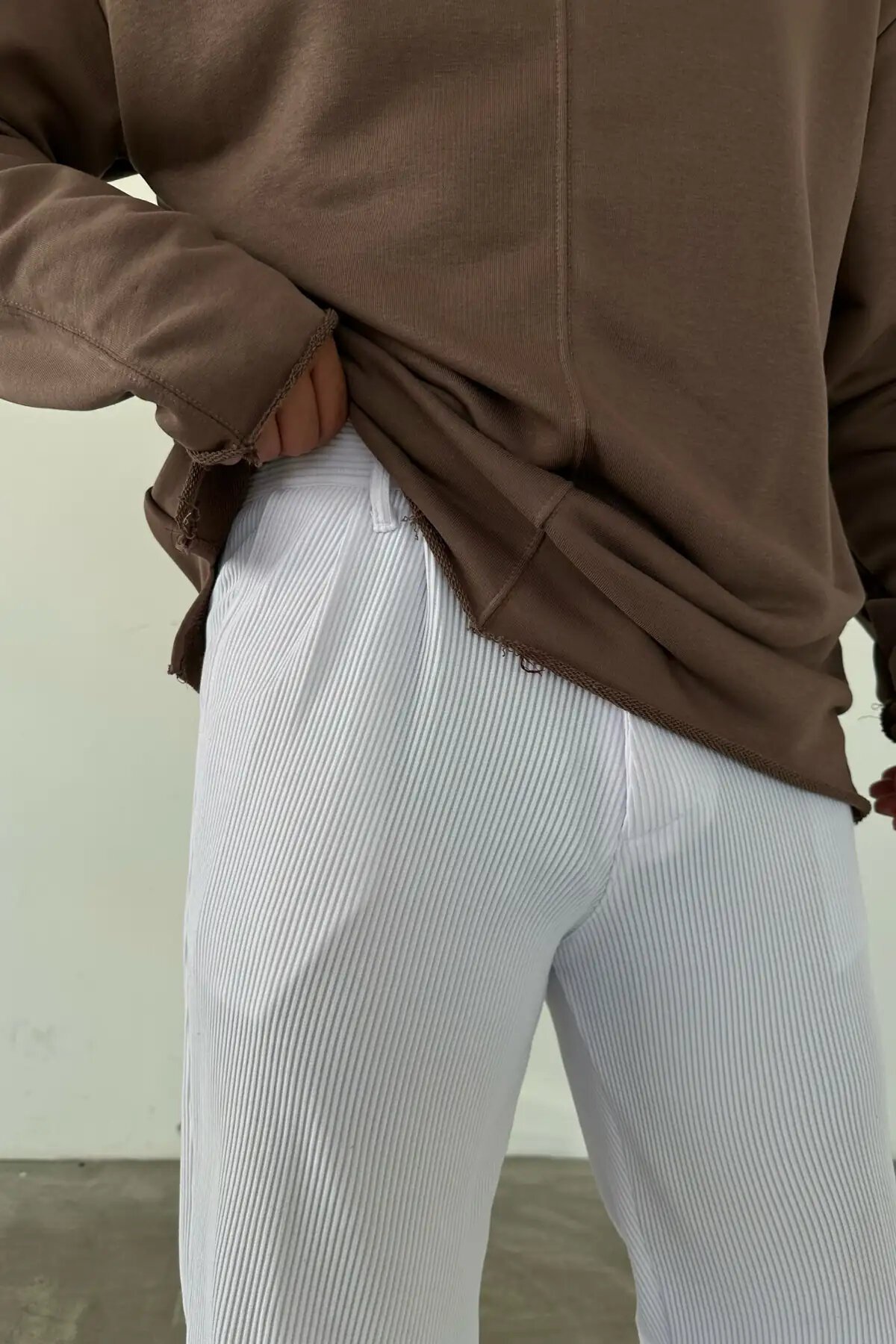 Ribbed Pleated Pants White