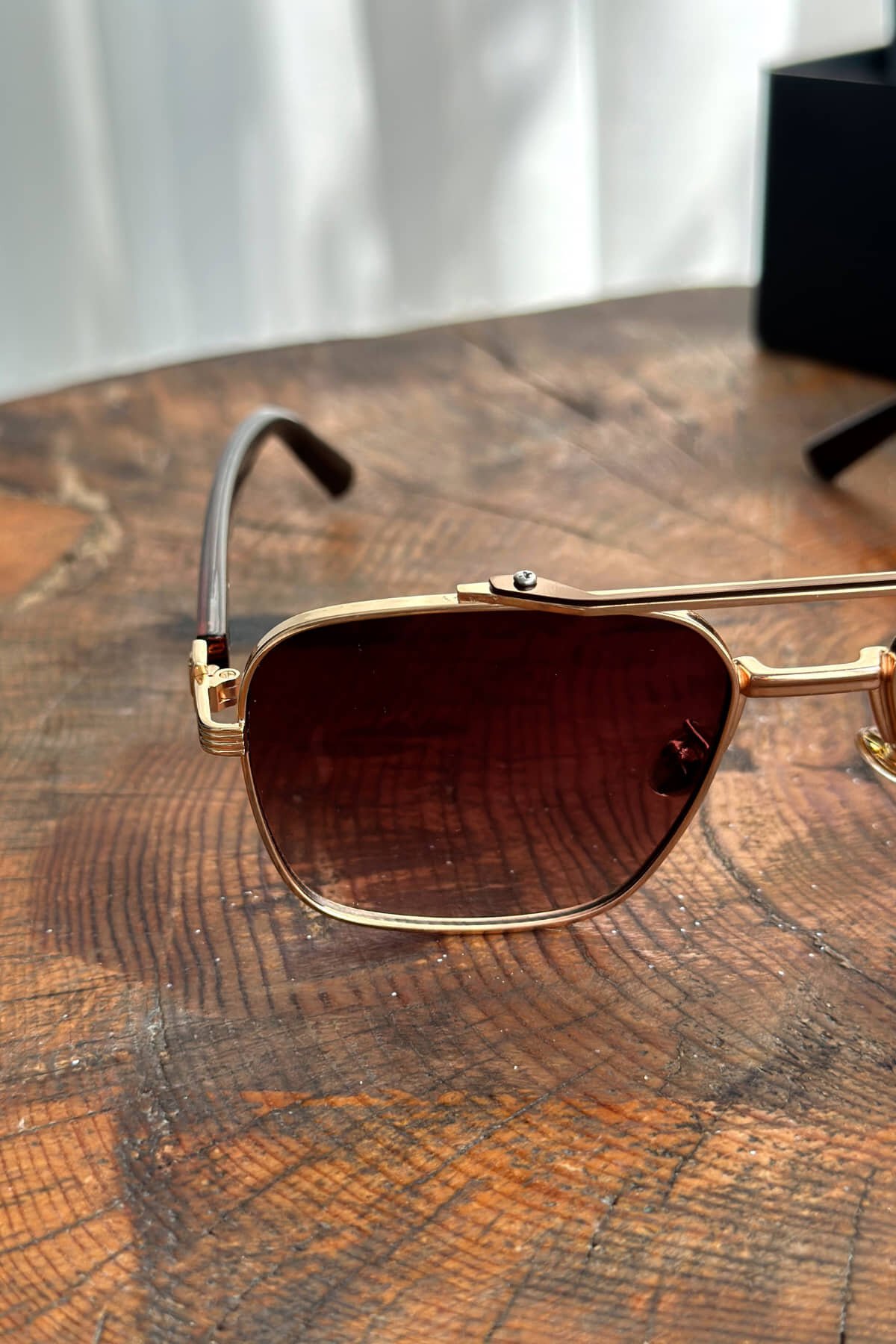 Kahve Cam Gold Detaylı Gözlük