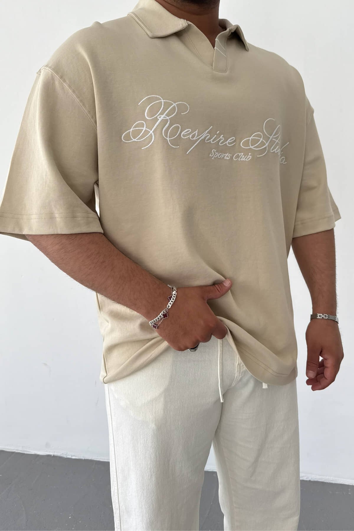 Krem Nakışlı Polo Yaka T-shirt