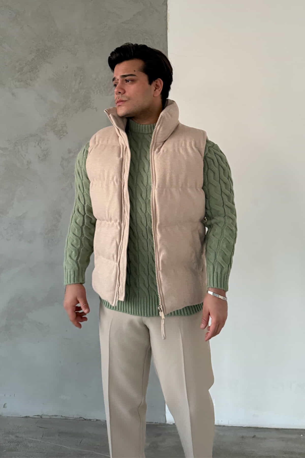 Cream Puffer Felt Vest