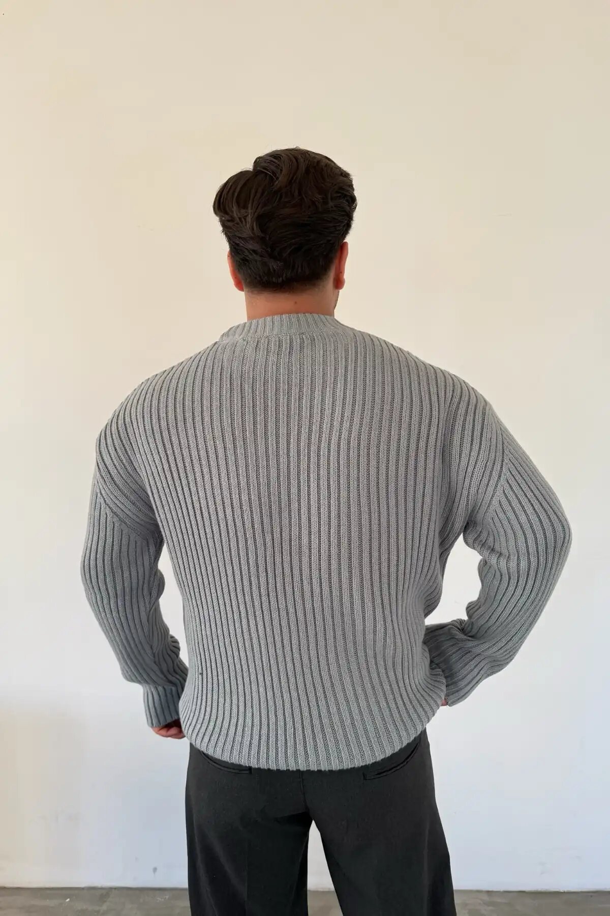 Knit Crew Neck Sweater Gray