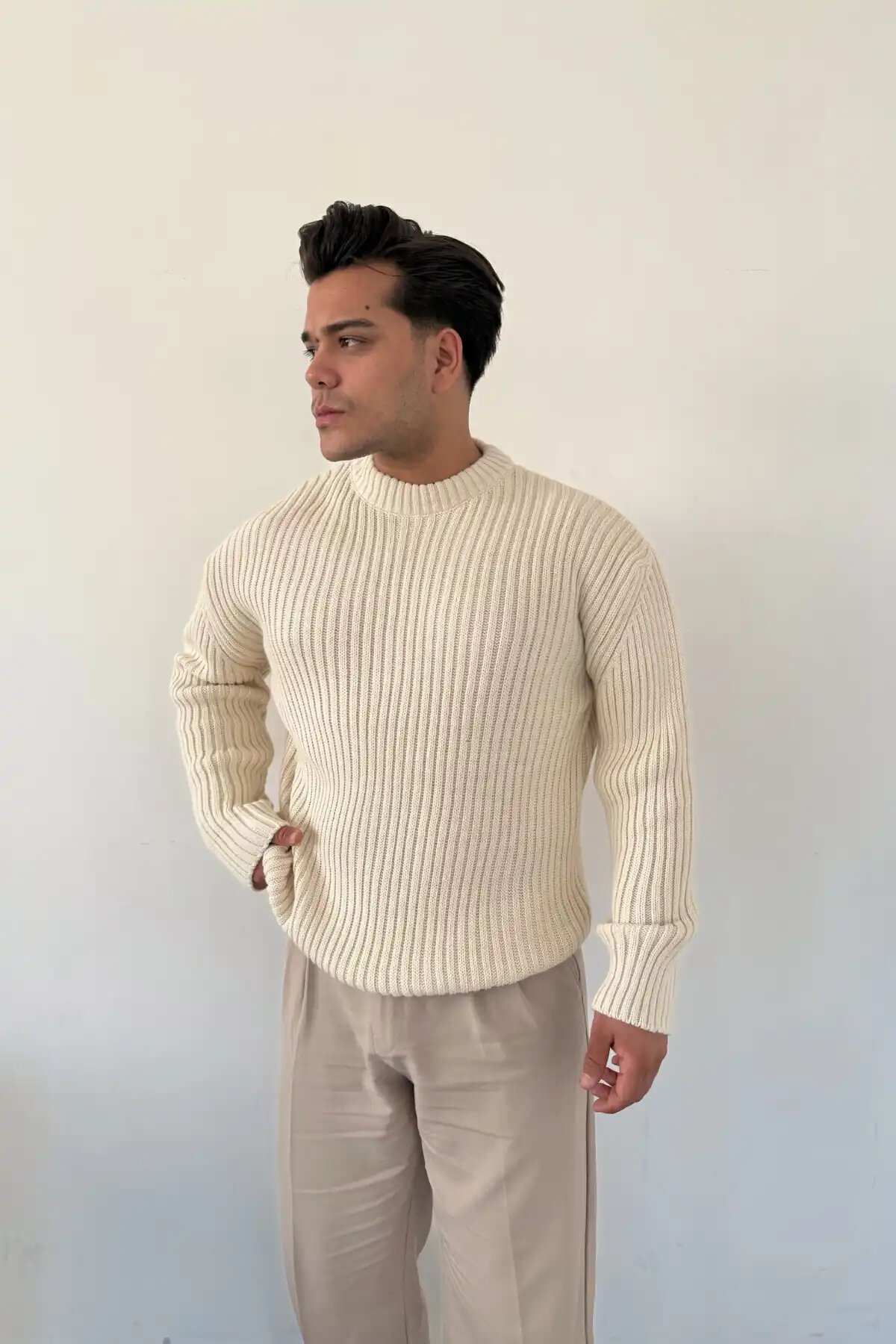 Knit Crew Neck Sweater Cream