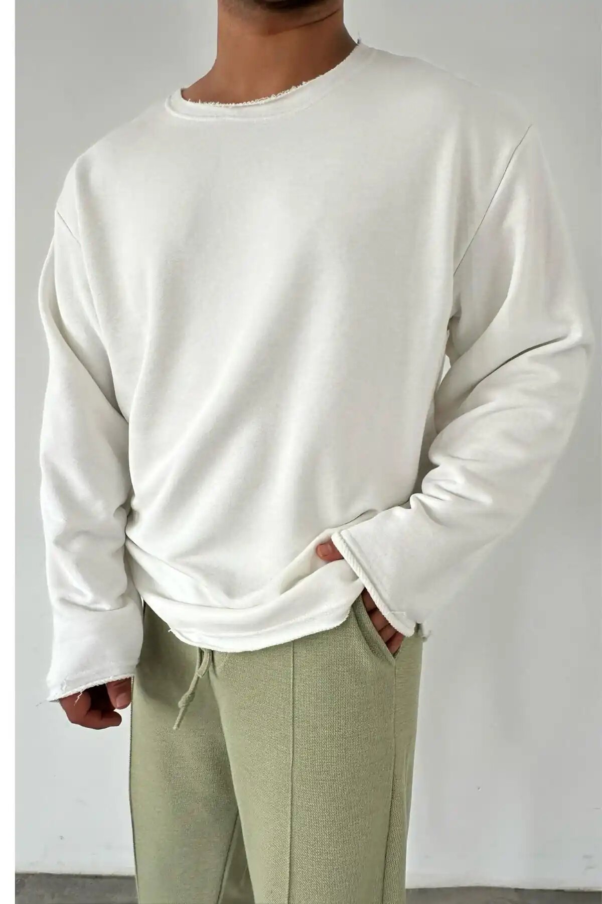 Raw Edge Neck Sweatshirt White