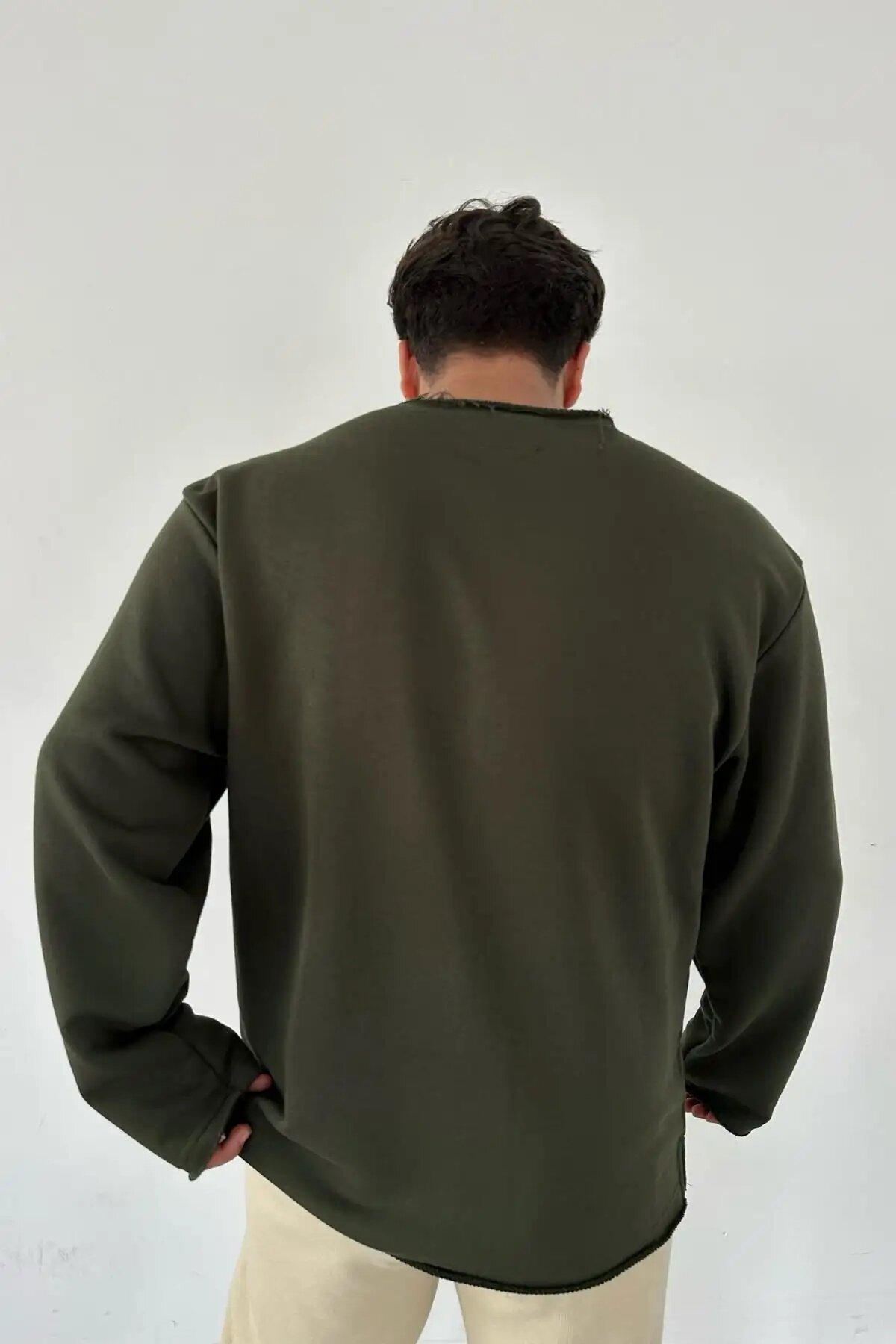 Raw Edge Neck Sweatshirt Green