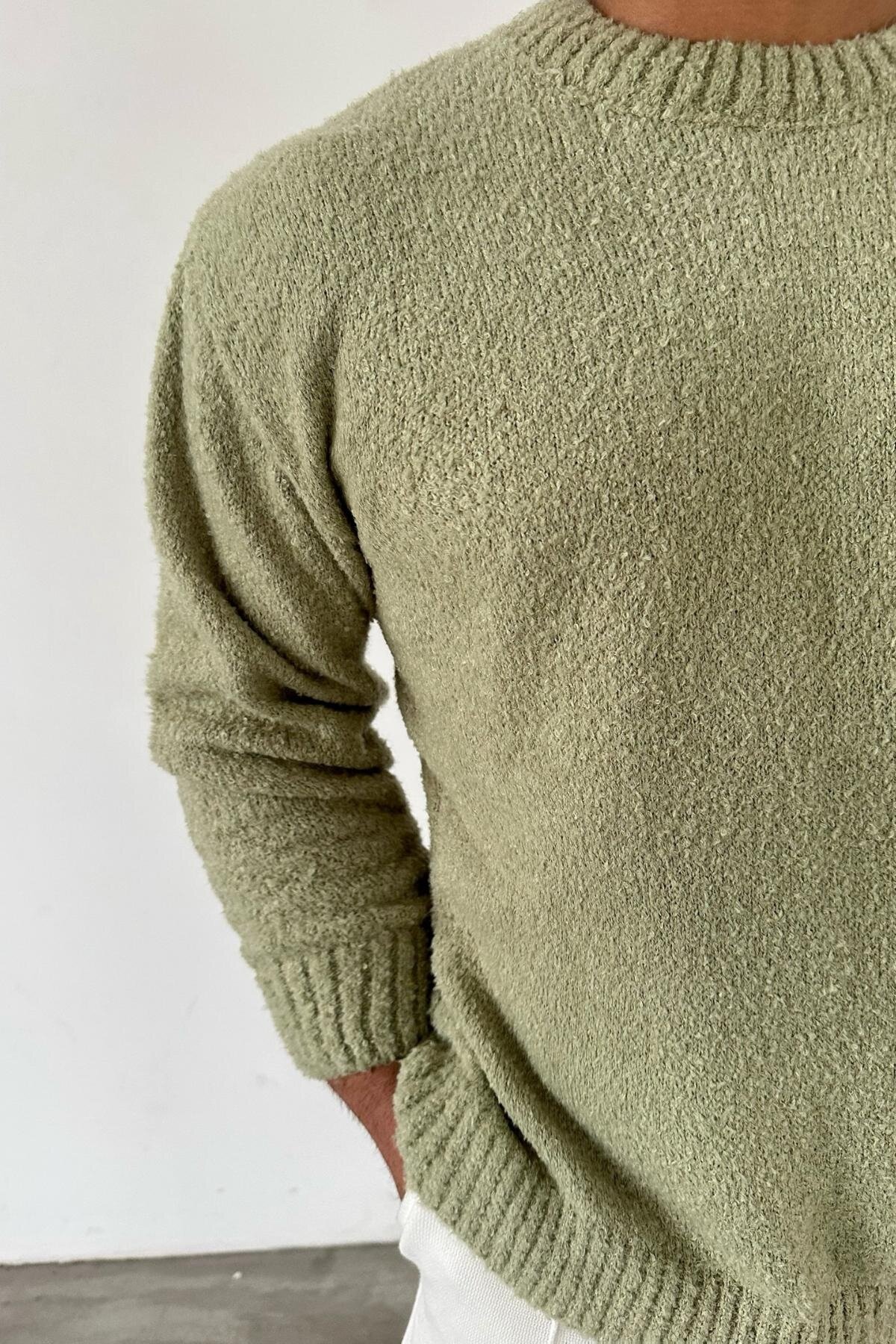 Regular Fit Crew Neck Green Sweater