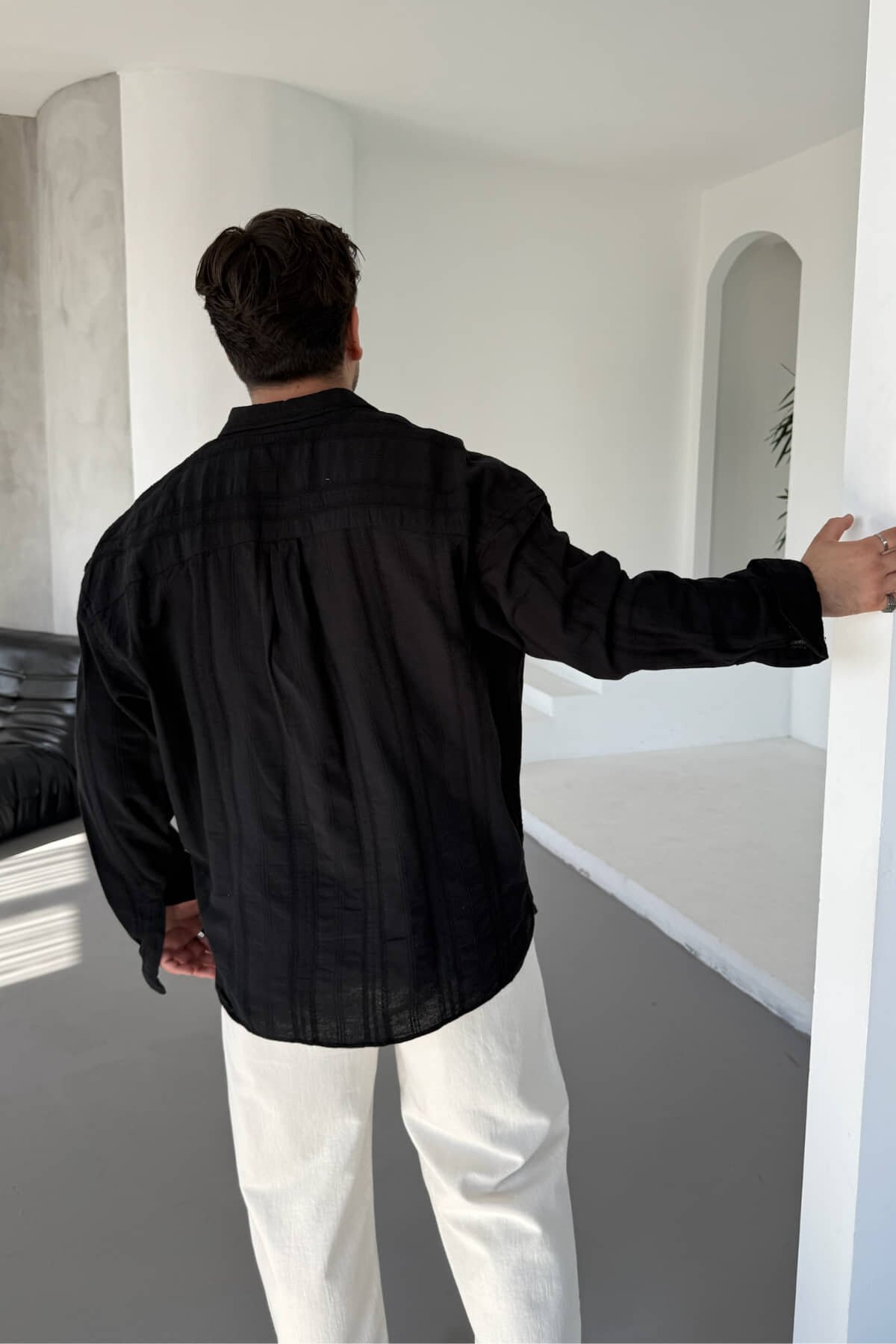 Siyah Linen Nakışlı Keten Gömlek