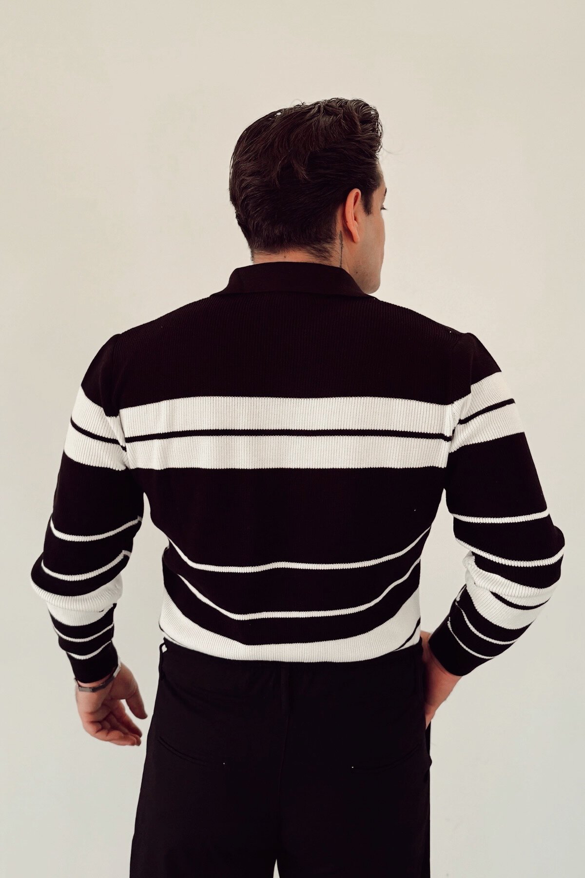 Horizontal Striped Knit Sweater Black