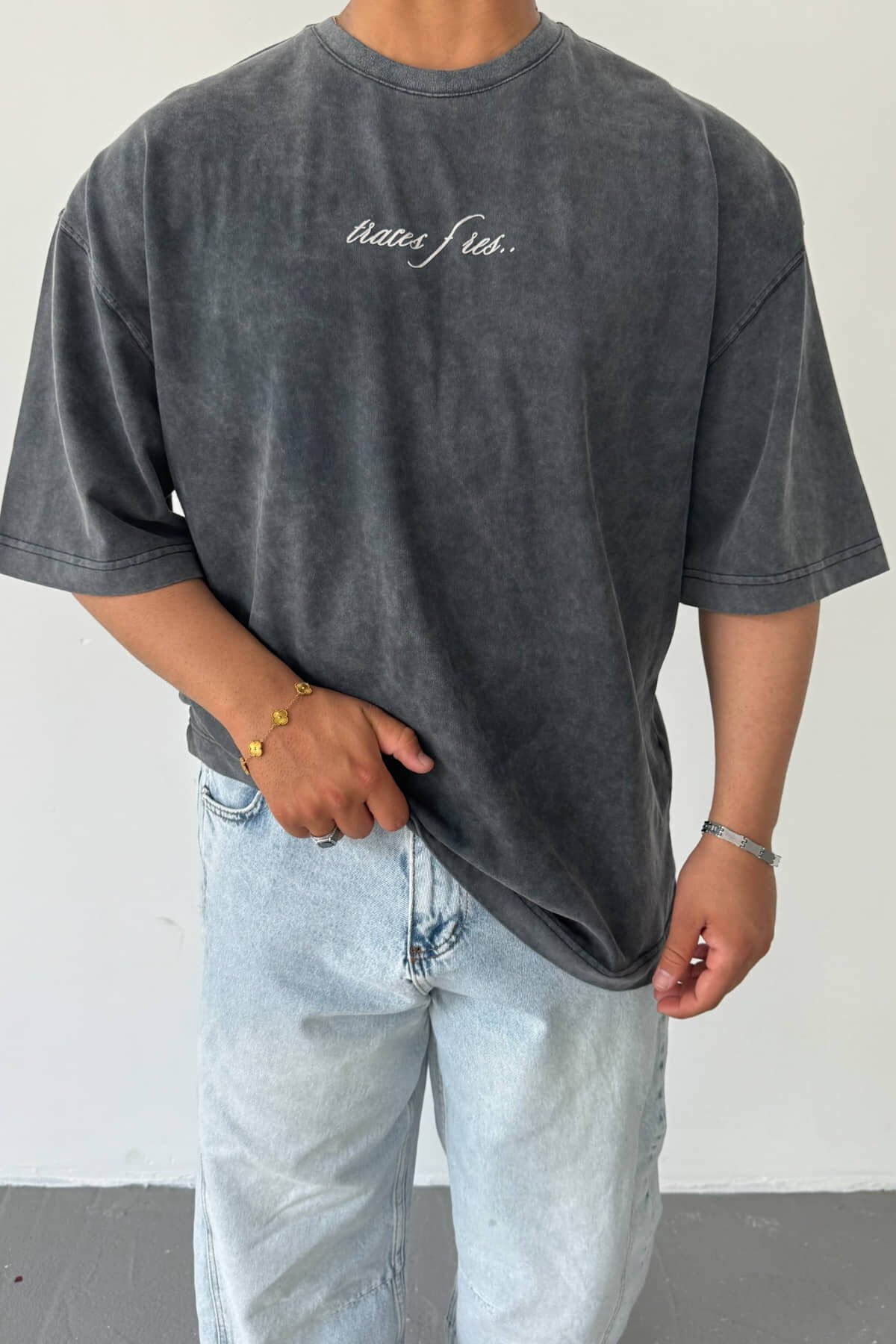 Yüksek Kalite Sırt Baskı Detaylı T-shirt
